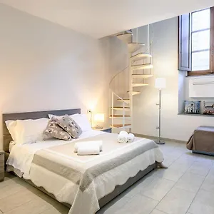 Duomo Confort Apartment